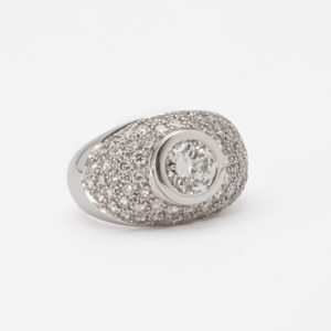Anillo de oro blanco 18K y diamantes