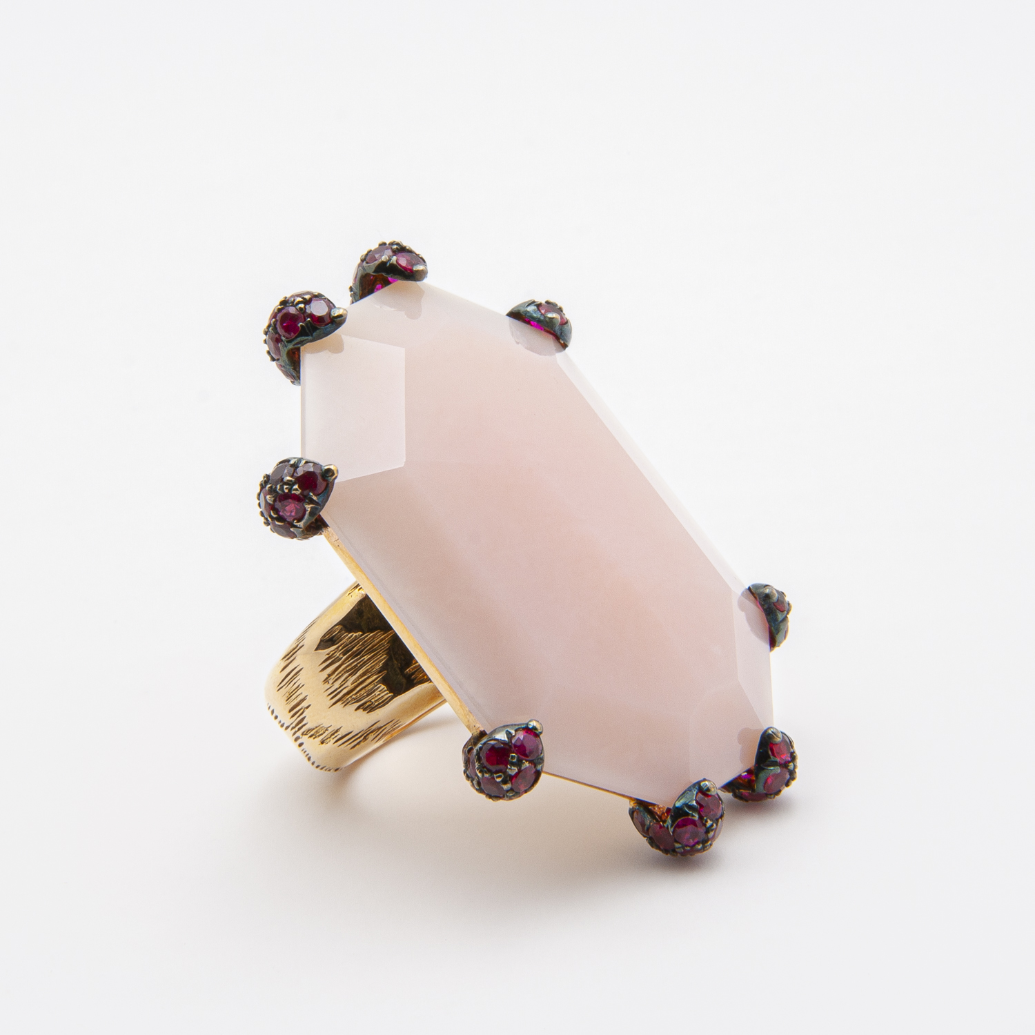 18K rose gold ring with rubies and pink opaline - Image 2