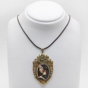 Noucentista pendant in 18k gold, cameo, filigree and diamonds