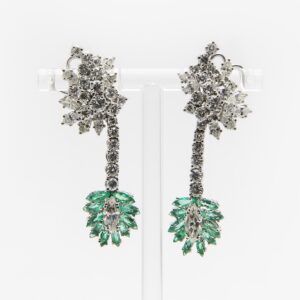Pendientes vintage de oro blanco, diamantes y esmeraldas